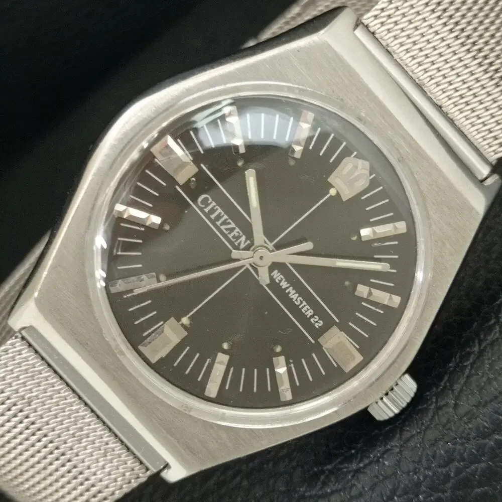 Vintage 1986 Citizen Manual Wound Mens Silver Watch & Silver accents